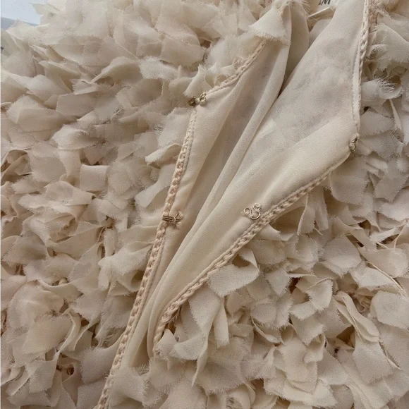 H&M Cream Ruffled Shrug Jacket - Picture 6 of 9